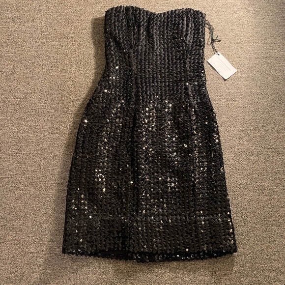 ✨ Strapless Sparkly Sequin Mini Dress | Party • Holiday • Date Night ✨ - Picture 11 of 12